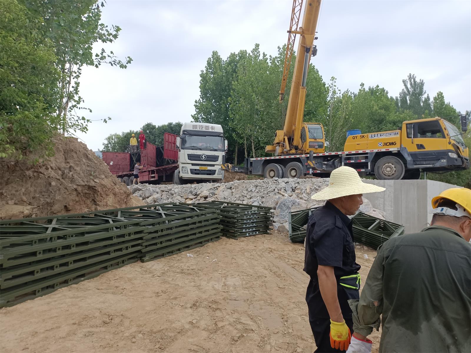 湖南浩潤路橋機械有限公司,郴州公路鋼橋設計制造加工,郴州鋼管樁橋梁設計制造加工 湖南浩潤路橋機械有限公司,郴州公路鋼橋設計制造加工,郴州鋼管樁橋梁設計制造加工